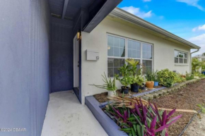 Magical beach bungalow getaway!